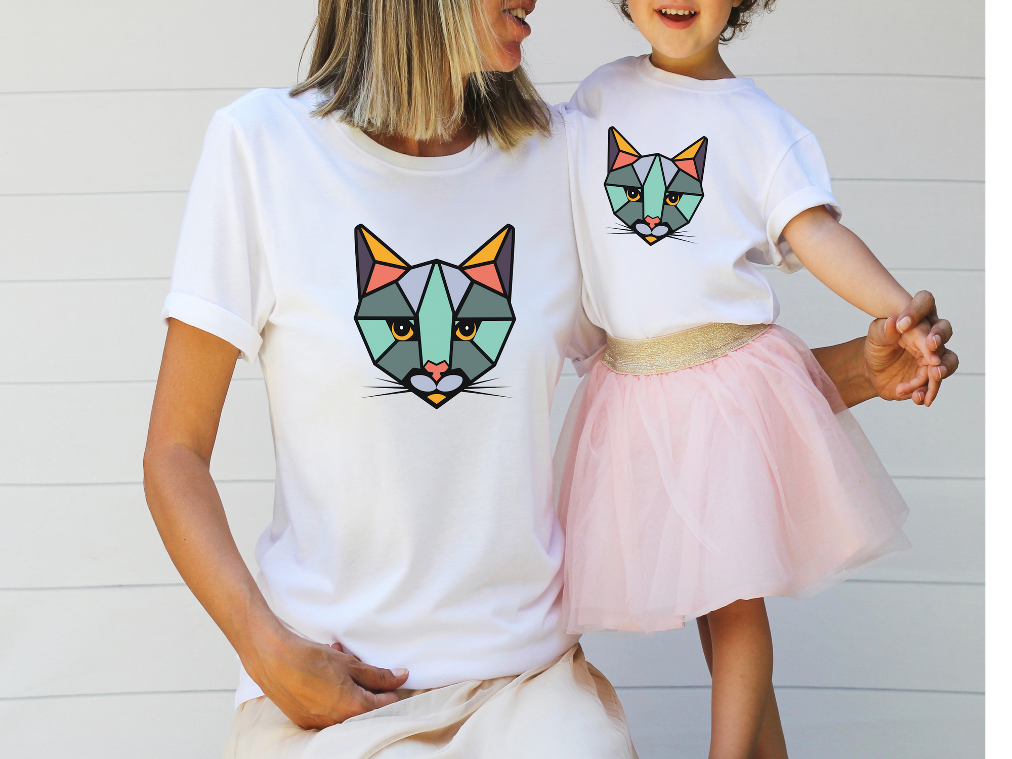"ROAR CATS" - Unisex T-Shirt